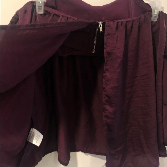 Open back flowy wine blouse from Francesca’s - Picture 4 of 4